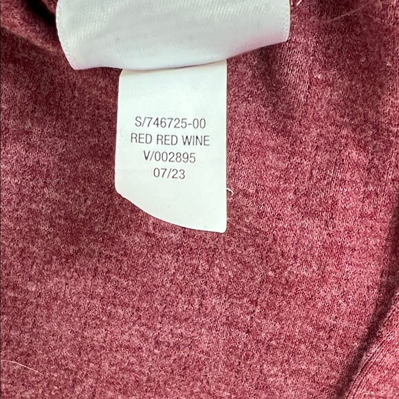 Old Navy ⭐️ Maroon Baby Outfit 0-3 months - Picture 8 of 8